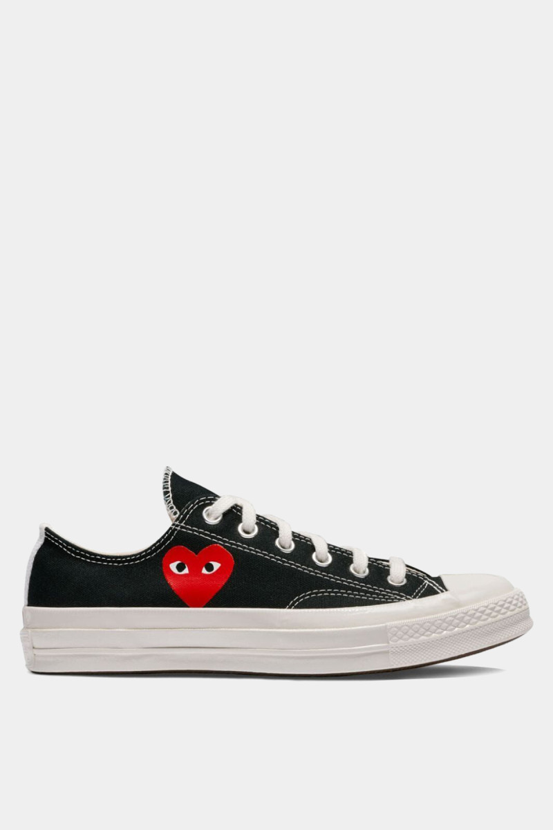 Chuck Taylor 70 Small Red Heart Low Top AZ K128 001