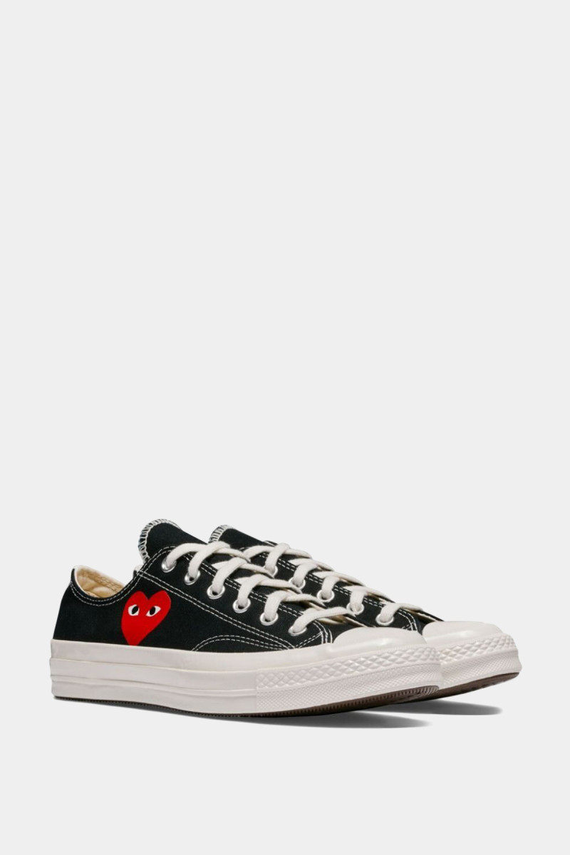 Chuck Taylor 70 Small Red Heart Low Top AZ K128 001