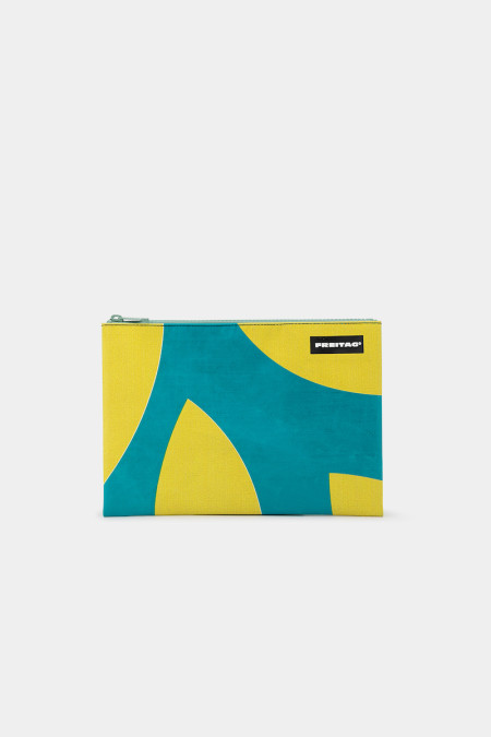 Pouch Medium F07 CHUCK