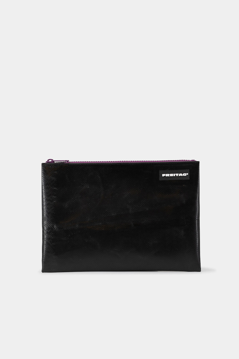 Pouch Medium F07 CHUCK