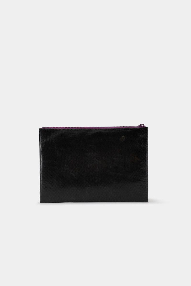 Pouch Medium F07 CHUCK